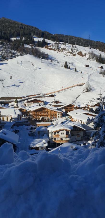 Alpenrose Hotel-Garni Gerlos Bagian luar foto